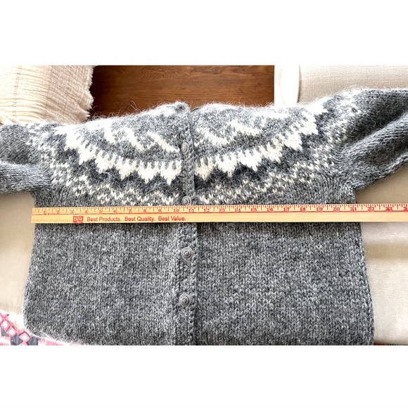 HAND KNIT ICELANDIC NORDIC Cardigan in Shades of Gray - L/XL - Picture 5 of 9
